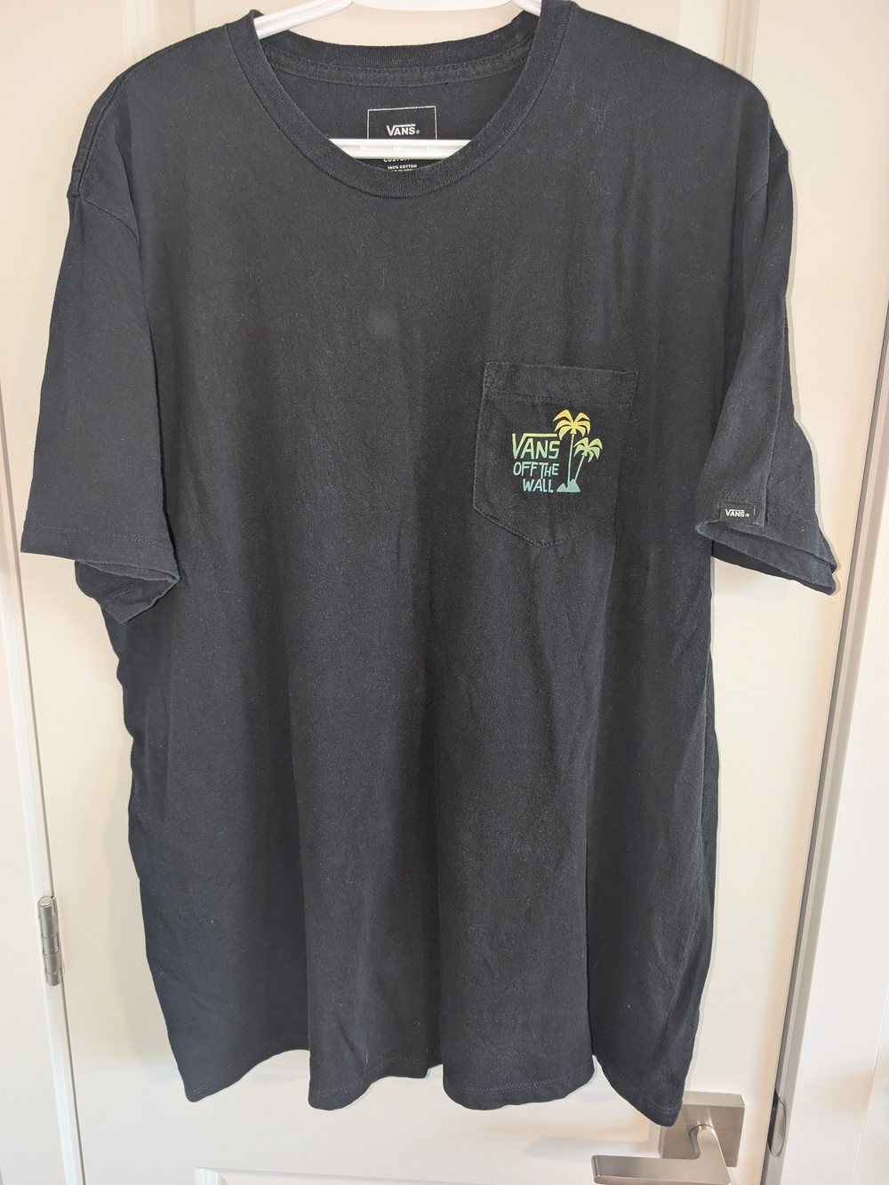 2/25$ 💓 Vans Black Pocket Tee